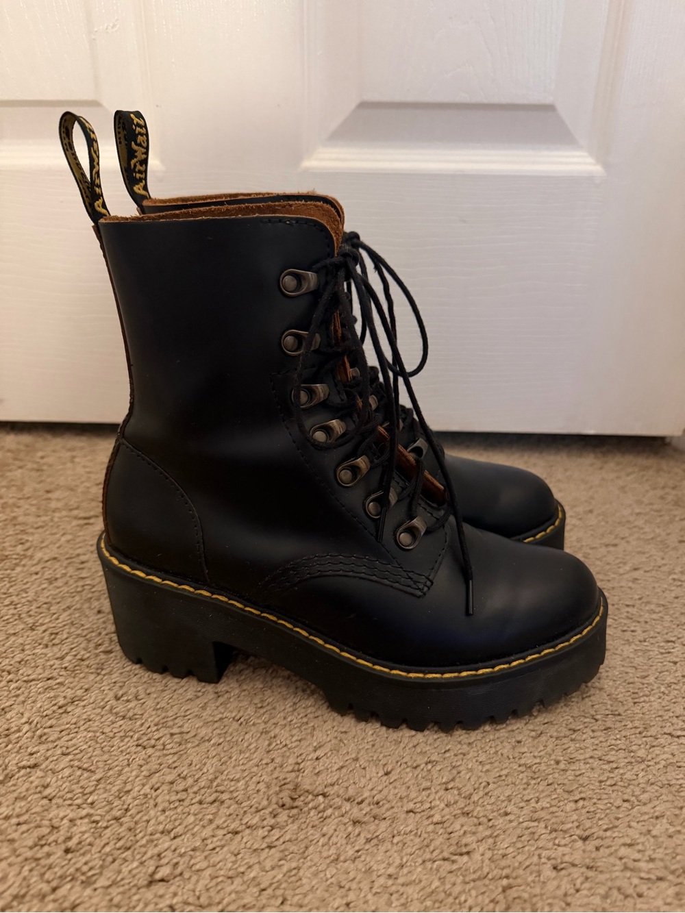 Dr. Martens Leona Black Vintage Smooth Leather Heeled Boots